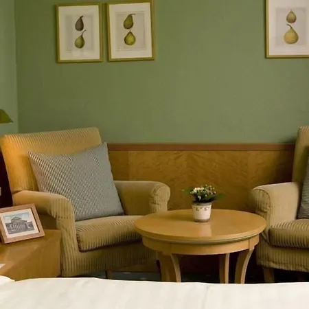 Hotel Admiral 4*