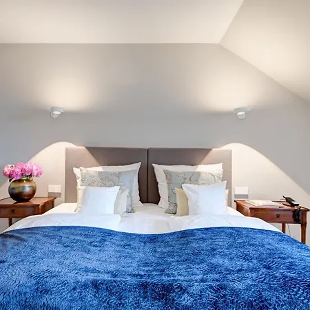 Hotel Admiral 4*