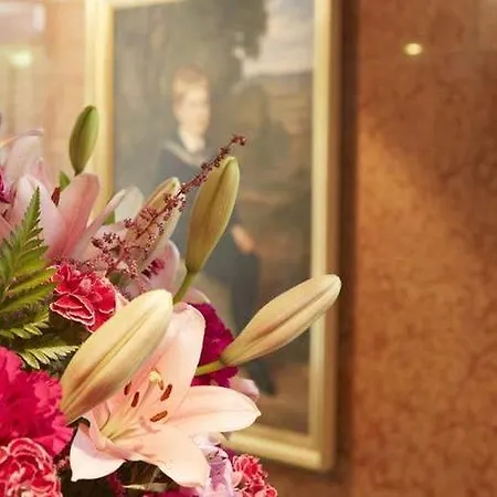 阿德米瑞酒店 酒店 4*