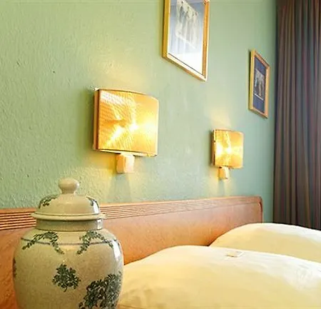 Admiral 4* München