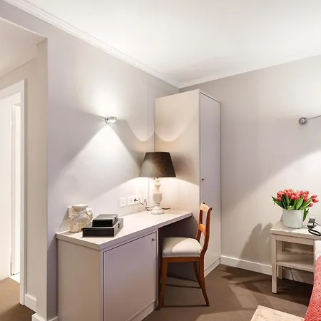 Admiral 4* Μόναχο