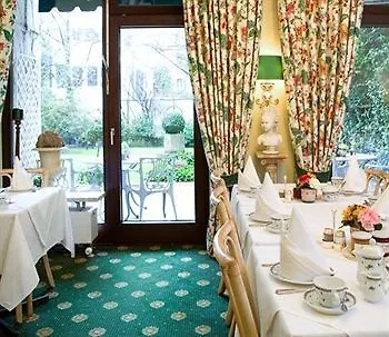 Admiral Hotel 4*